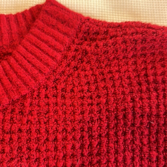American Eagle Red Knit Cozy Long Sleeve Pullover Sweater Womans Size XS - Picture 6 of 9